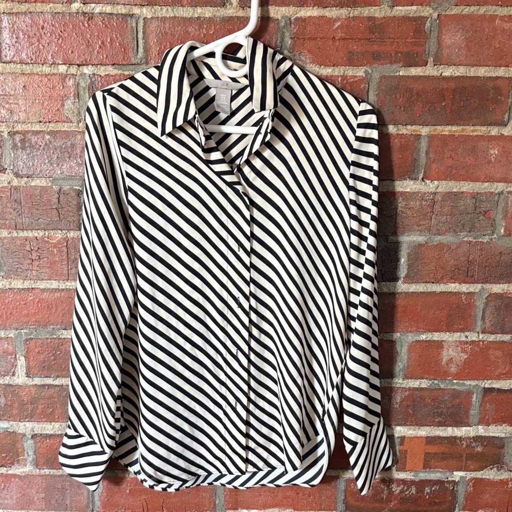 H&M Black and White Striped Button Down Shirt